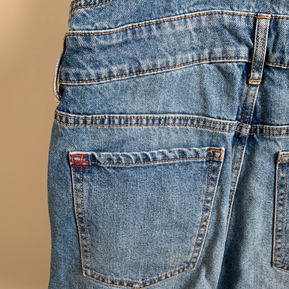 BDG Womens Light Blue Denim Overall Shorts size Medium - Picture 8 of 10